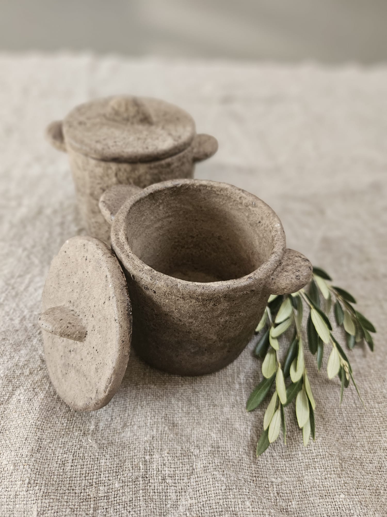 Rustieke stenen pot klein