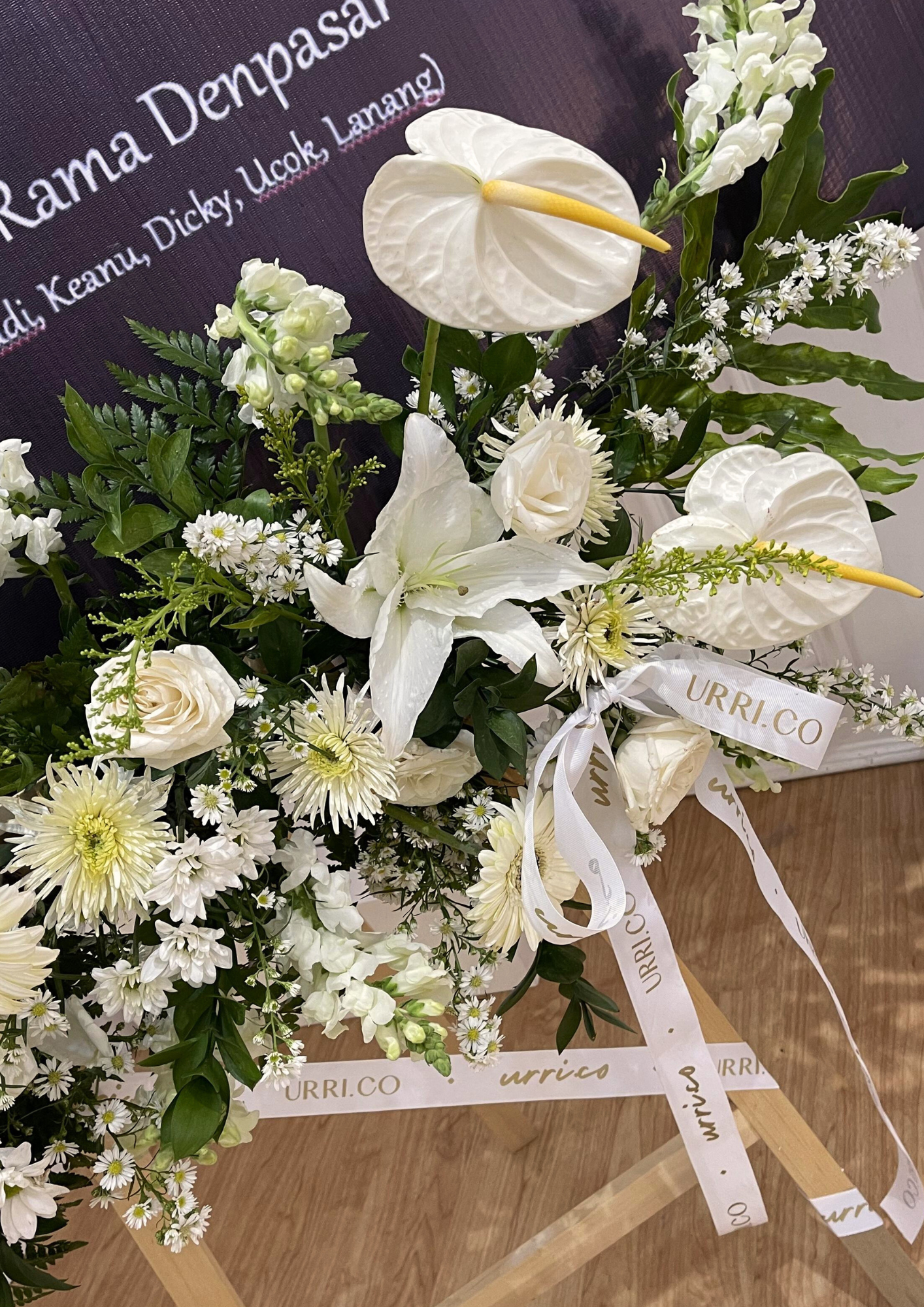 Standing Flower Board - Fresh Flower