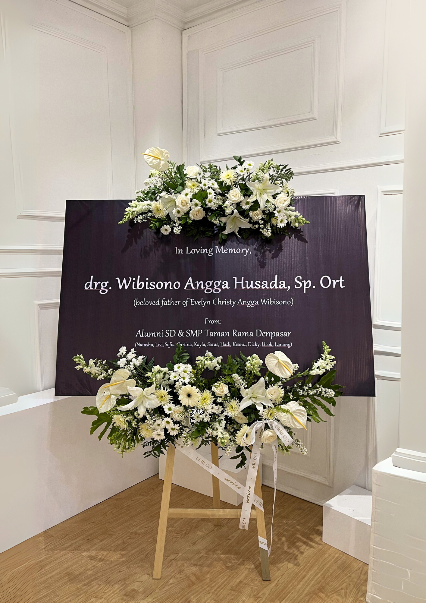 Standing Flower Board - Fresh Flower