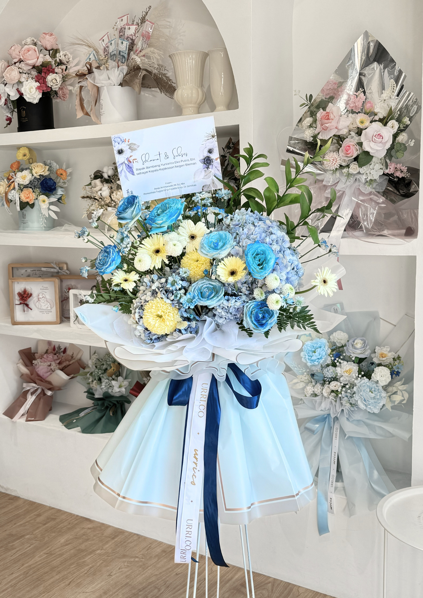 Standing Bouquet - Fresh Flower