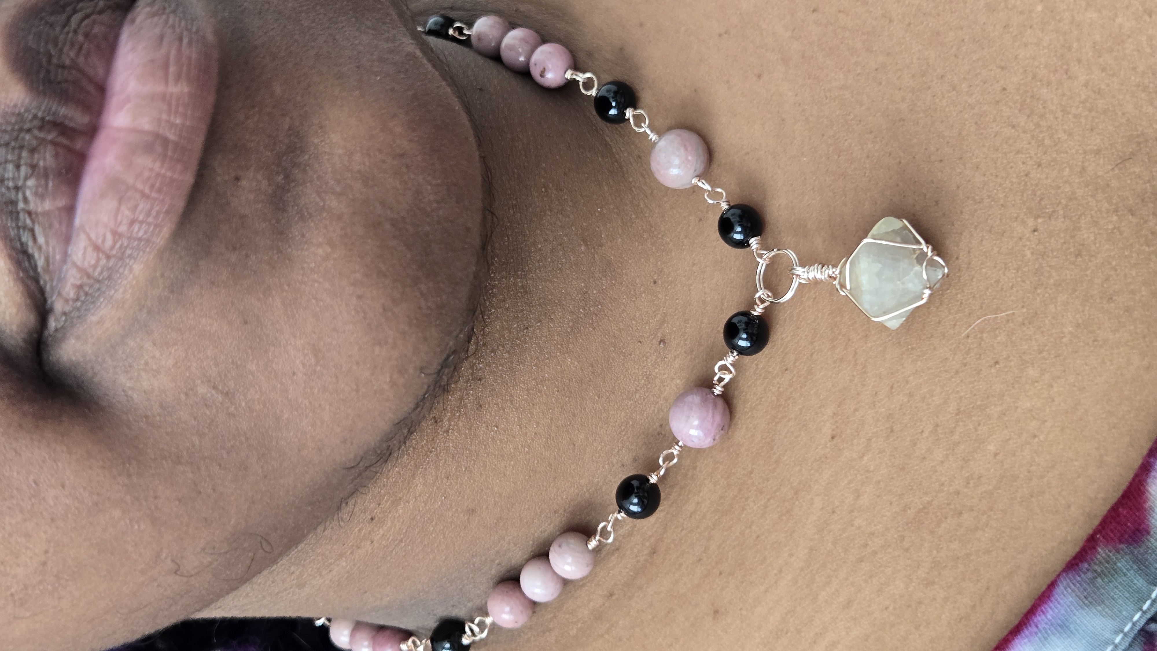 Beta Rosie Choker