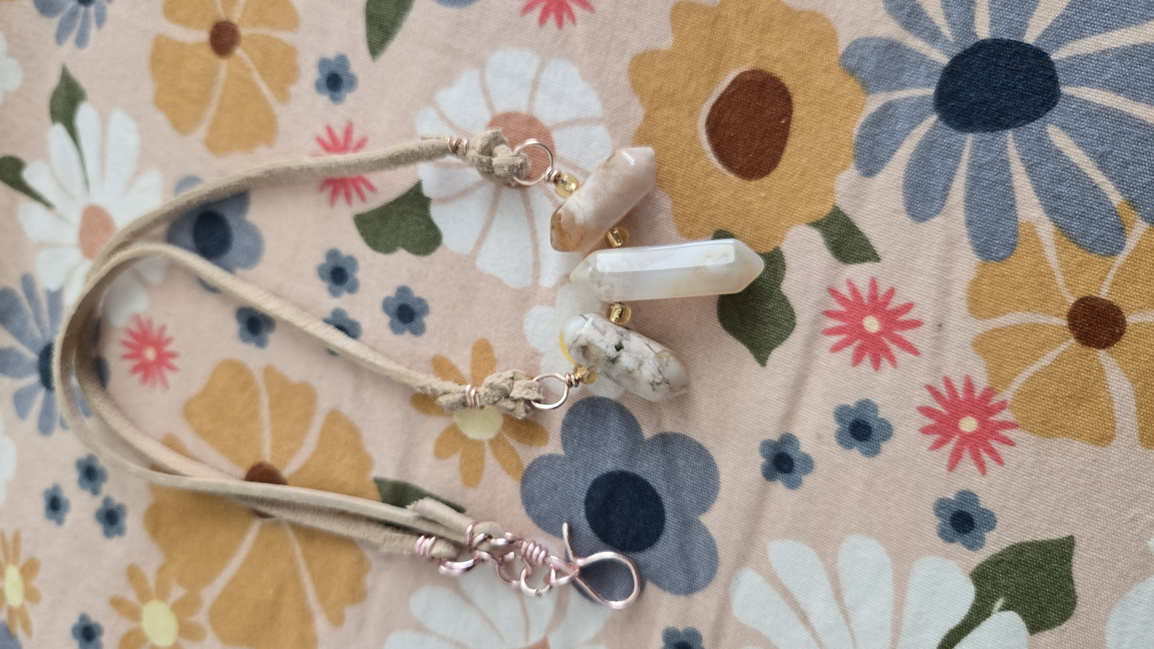 Trembling Flower Necklace