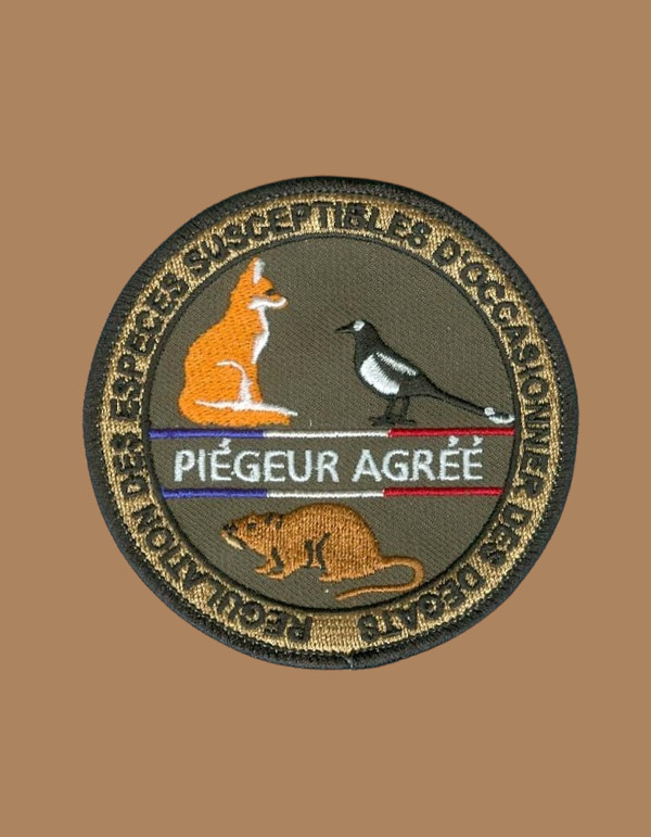 Écusson brodé « PIÉGEUR AGRÉÉ »