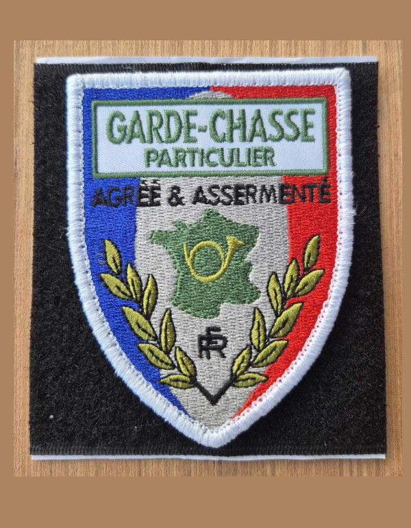 Écusson brodé « GARDE-CHASSE » (forme écus) 