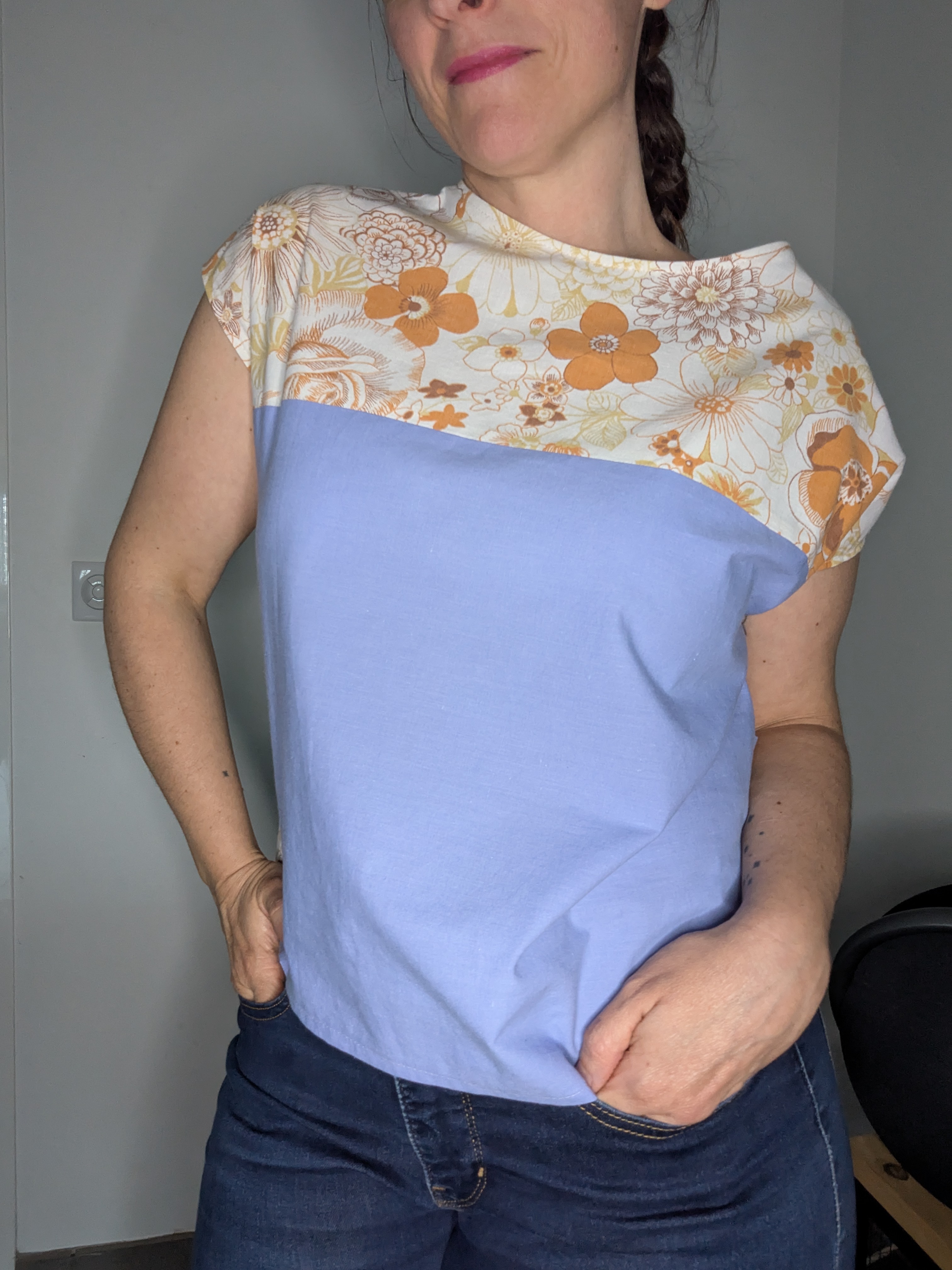 Blouse Poups Fleurs vintage et bleue