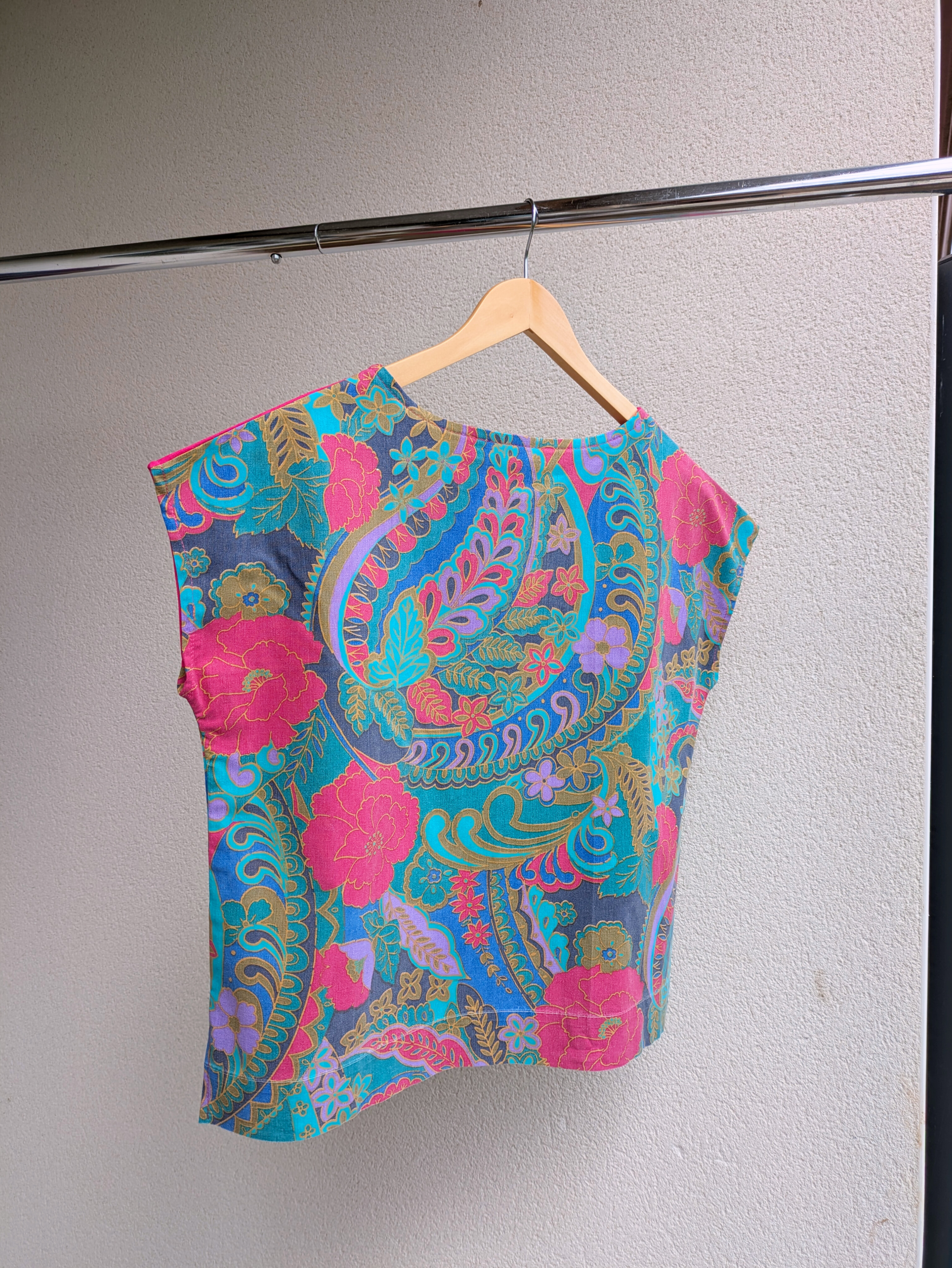 Blouse Poups - Fleurs foncées et fushia