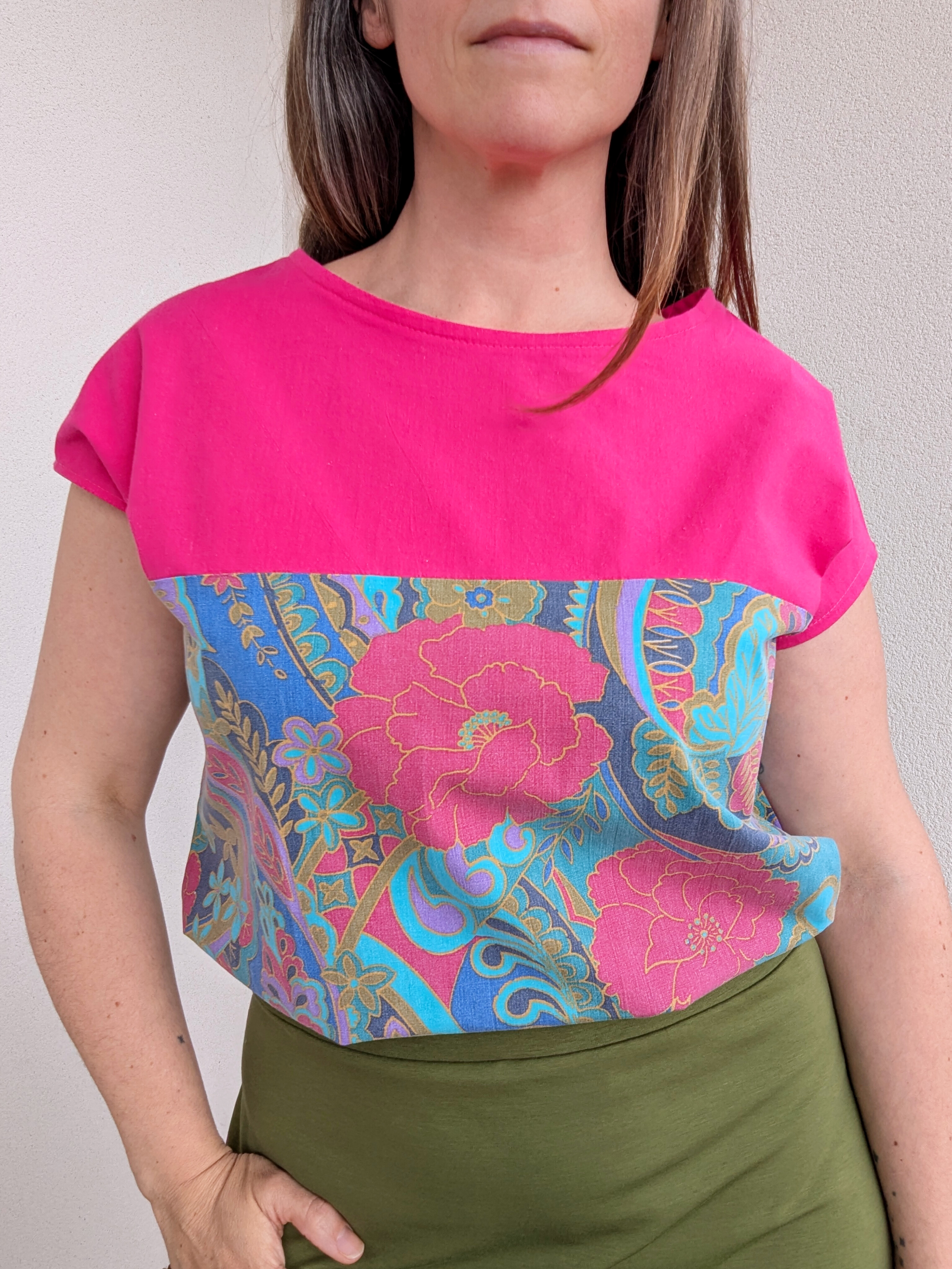 Blouse Poups - Fleurs foncées et fushia