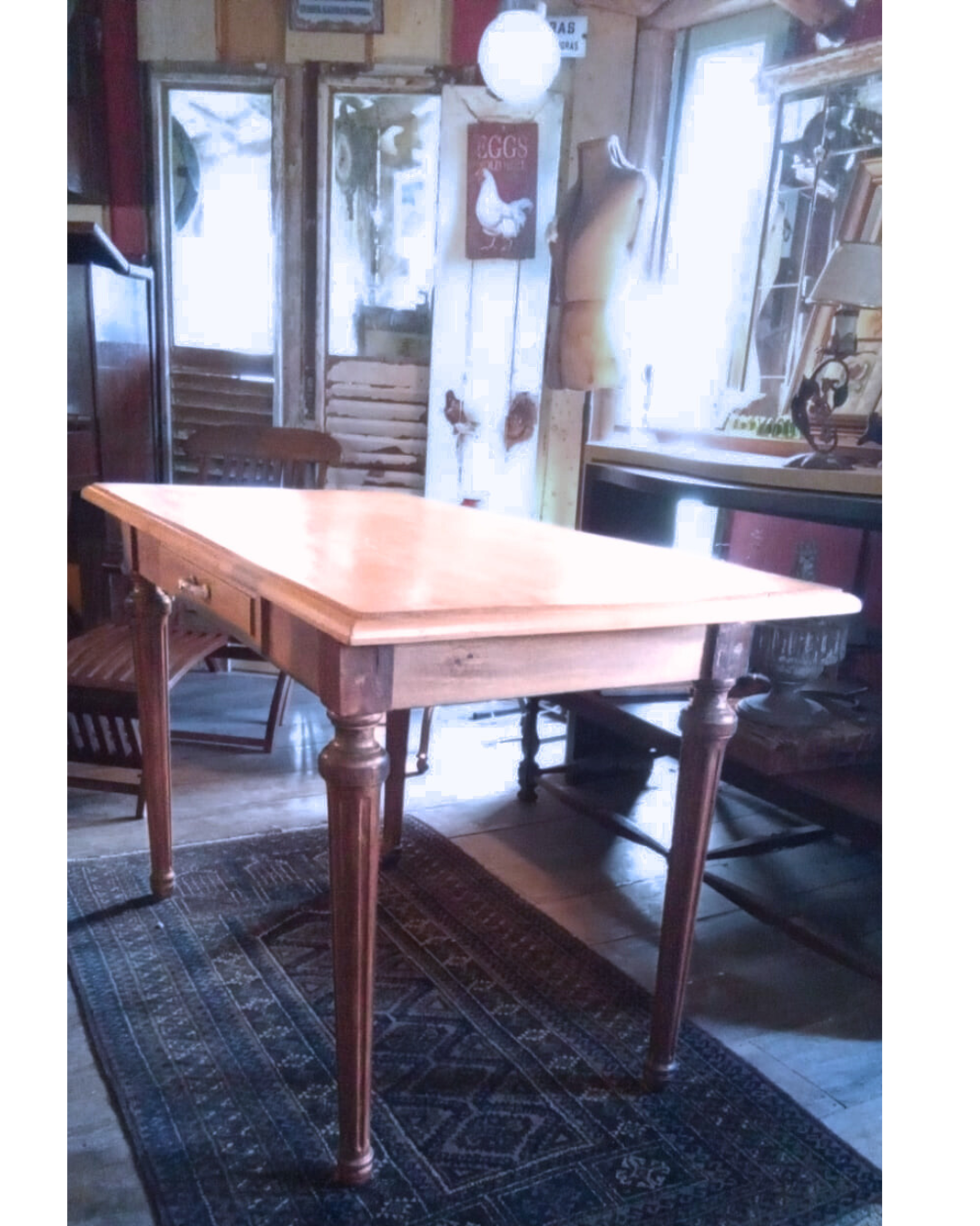 Mesa de Madeira Antiga