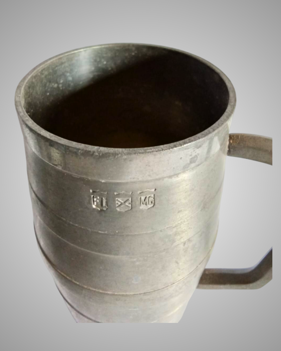 Caneca de Estanho