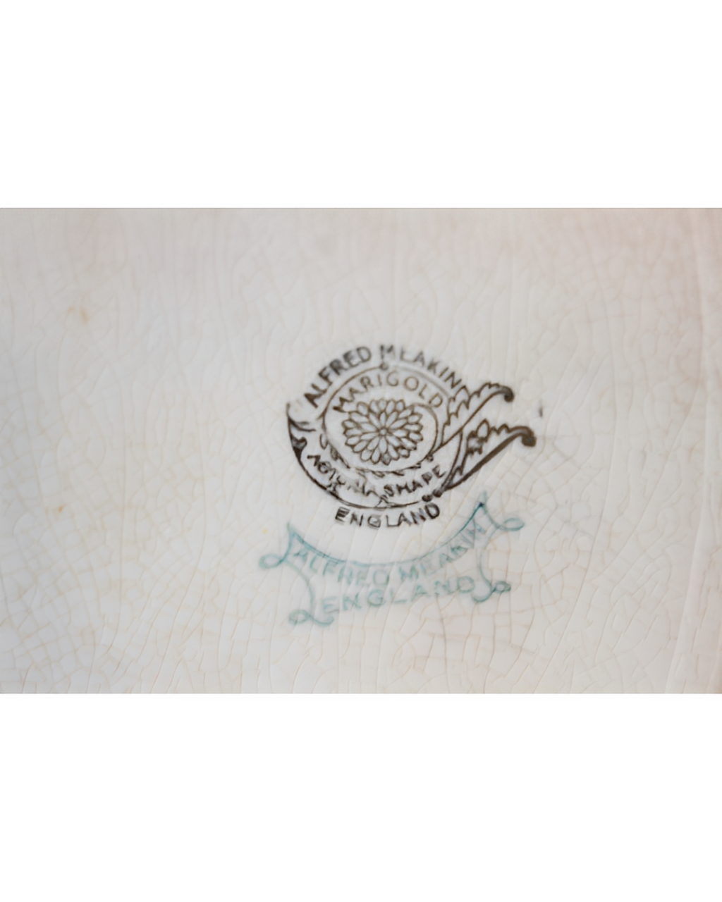 Travessa Inglesa Antiga em Porcelana – Floral Azul Vitoriano