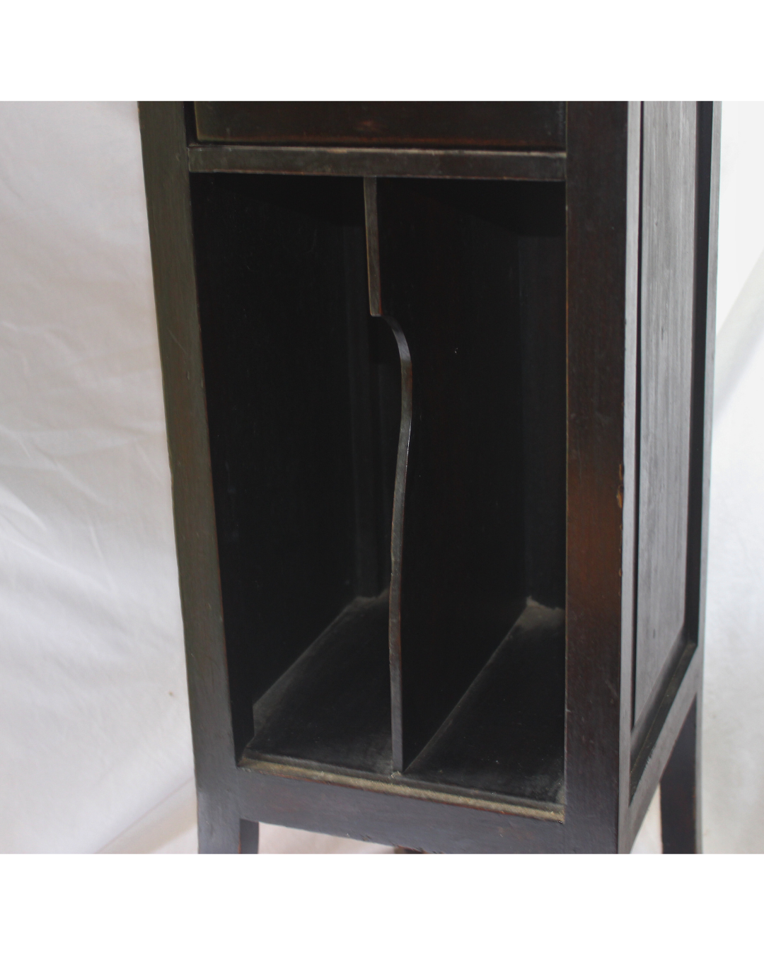 Móvel Antigo Porta Telefone Madeira Preto "Lowell" com Rodízios - Vintage 74cm