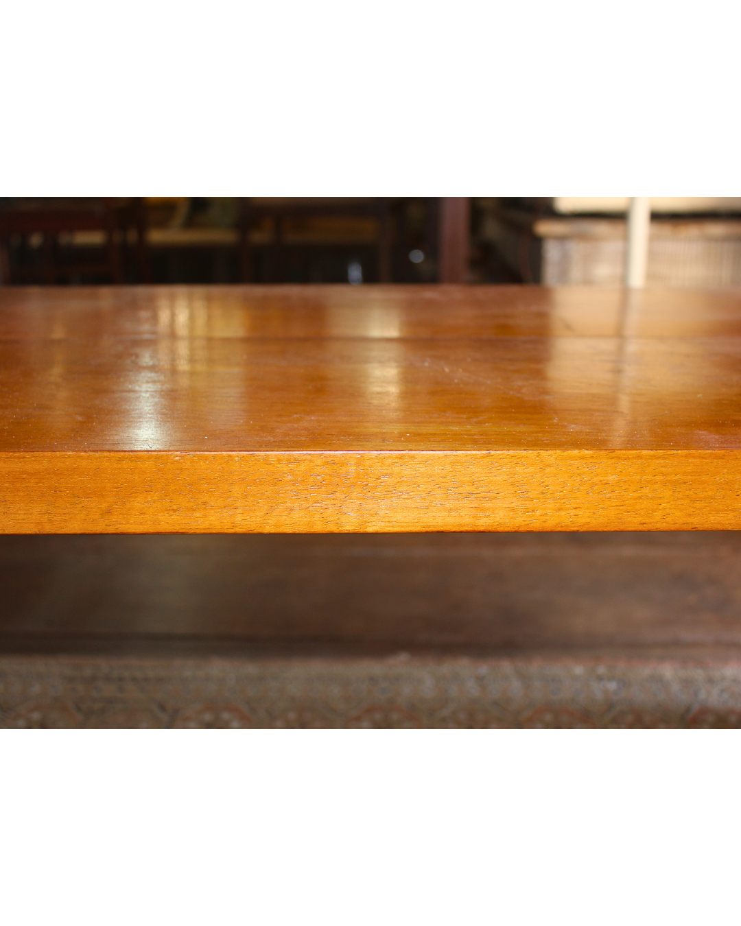 Banco / Mesa de Centro Minimalista em Madeira Tauarí Maciça (126cm)