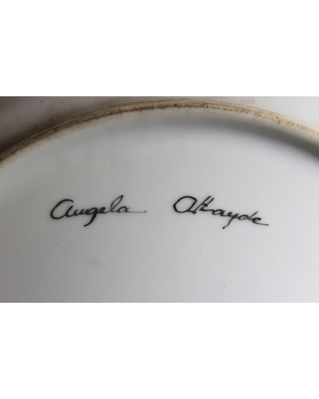 Prato Decorativo de Parede em Porcelana Pintado à Mão - Alcachofra - Assinado Angela Athayde