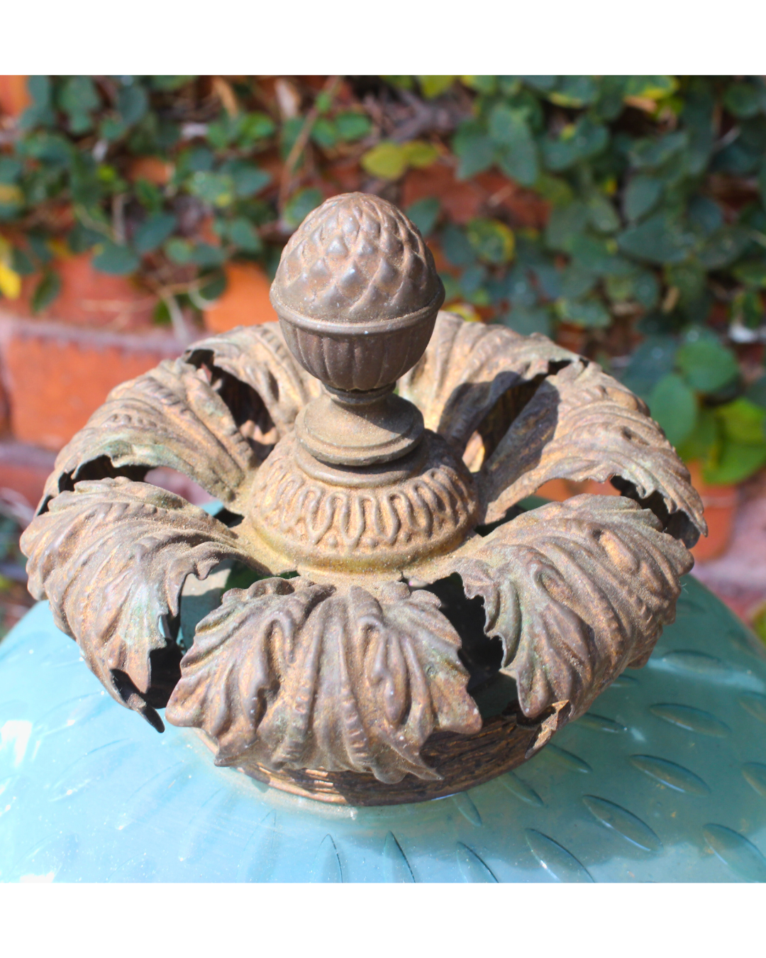 Abajur / Lustre de Mesa ou Teto em Vidro Murano Azul Opalino com Base de Bronze e Dupla Função - Joia Veneziana