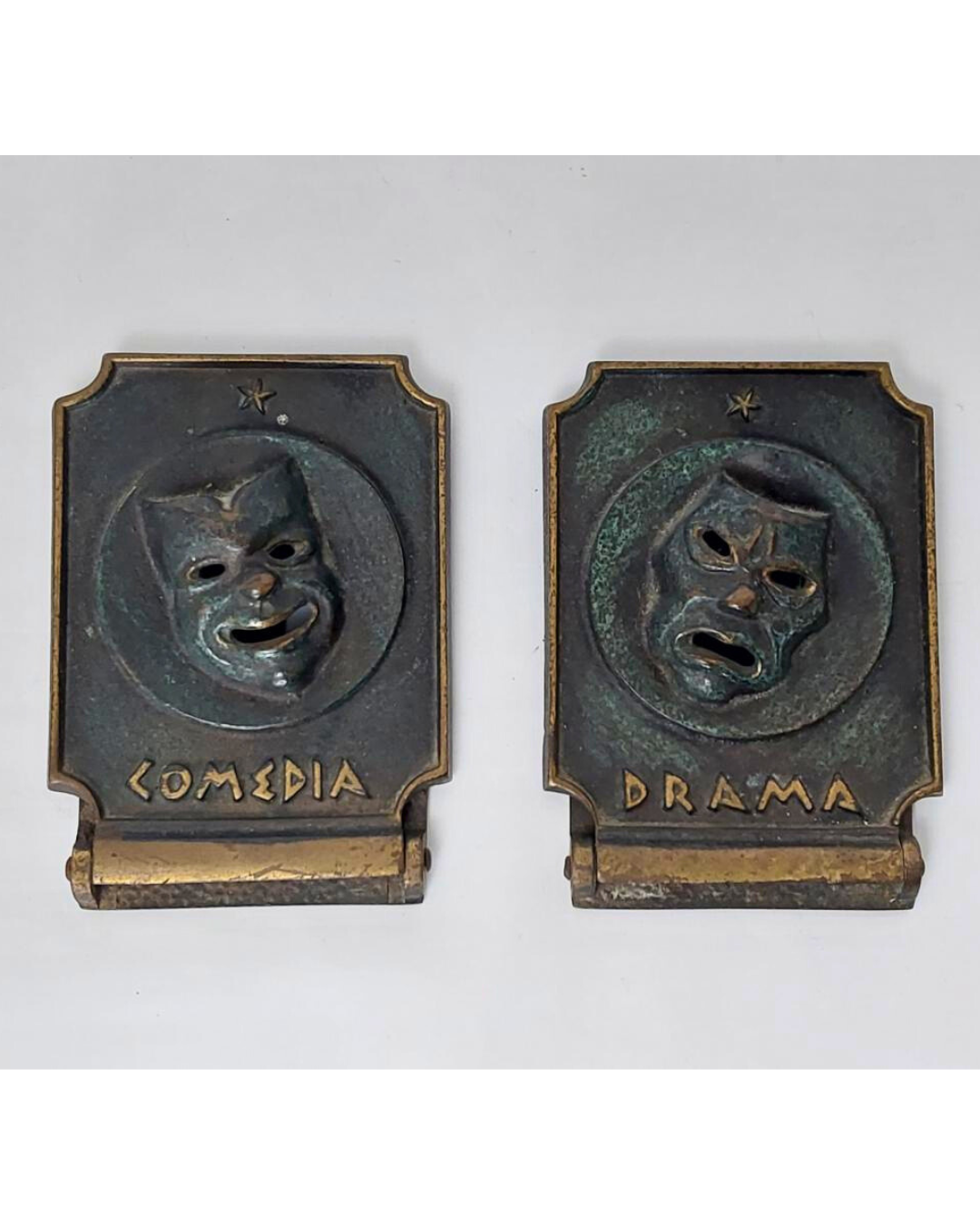 Par de Serre-Livres Articulados Antigos com Máscaras Teatrais - Drama e Comédia
