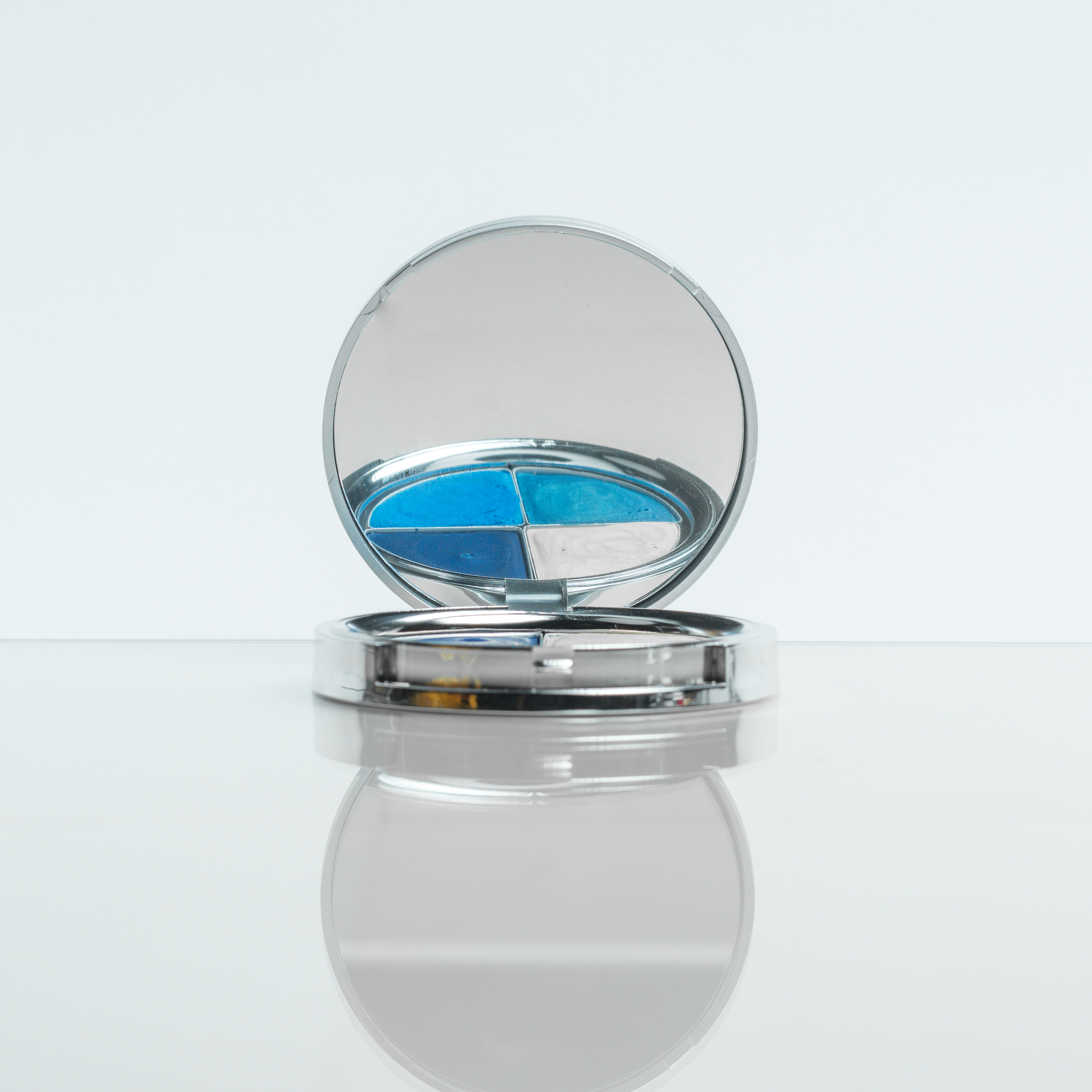 Four Color Compact - Impact Blues