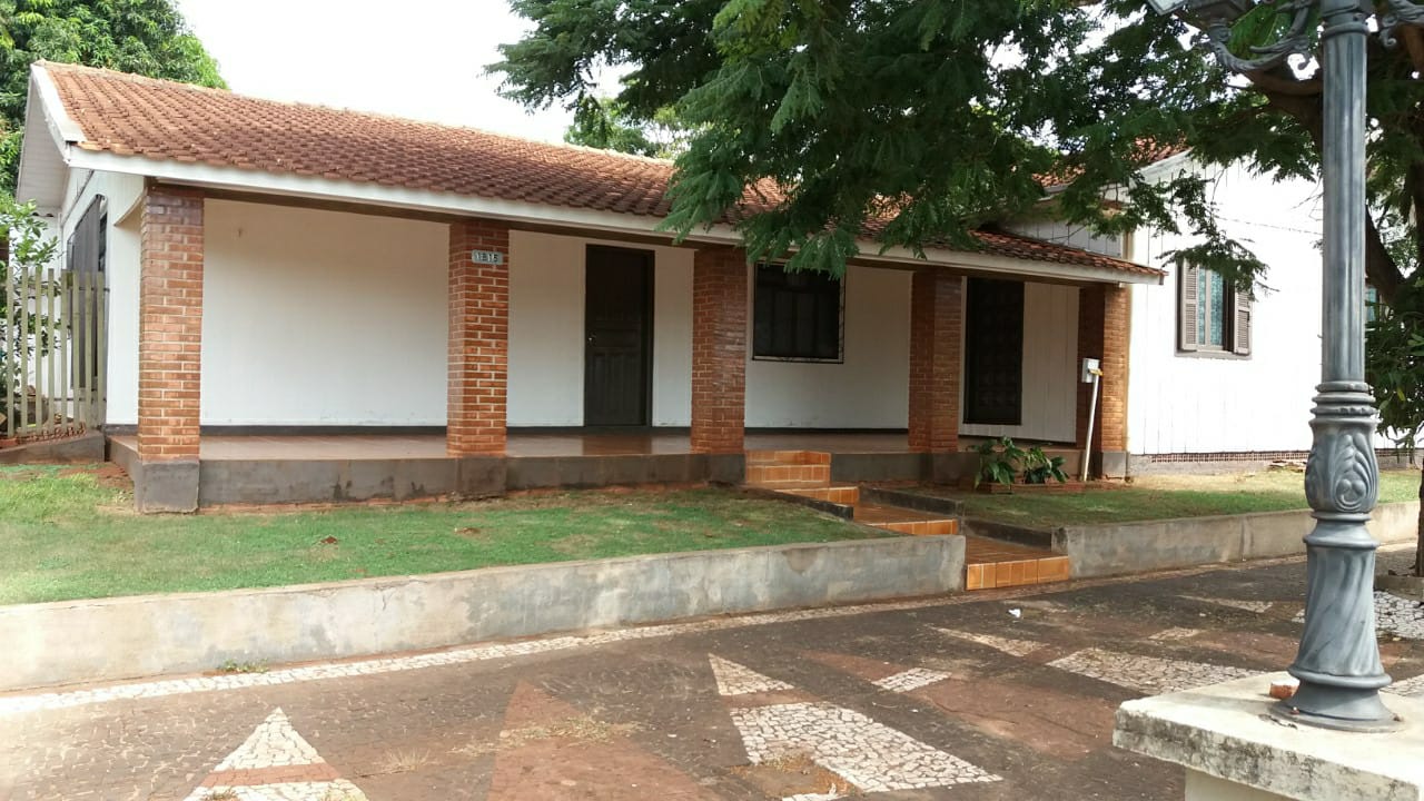 2 Casas em Itaipulândia
