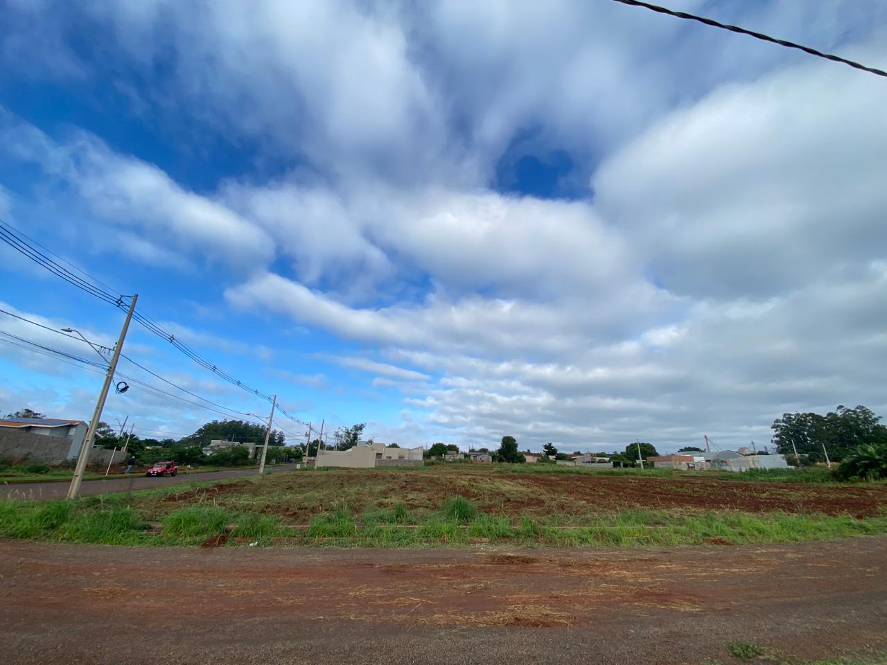 Lotes em Itaipulândia