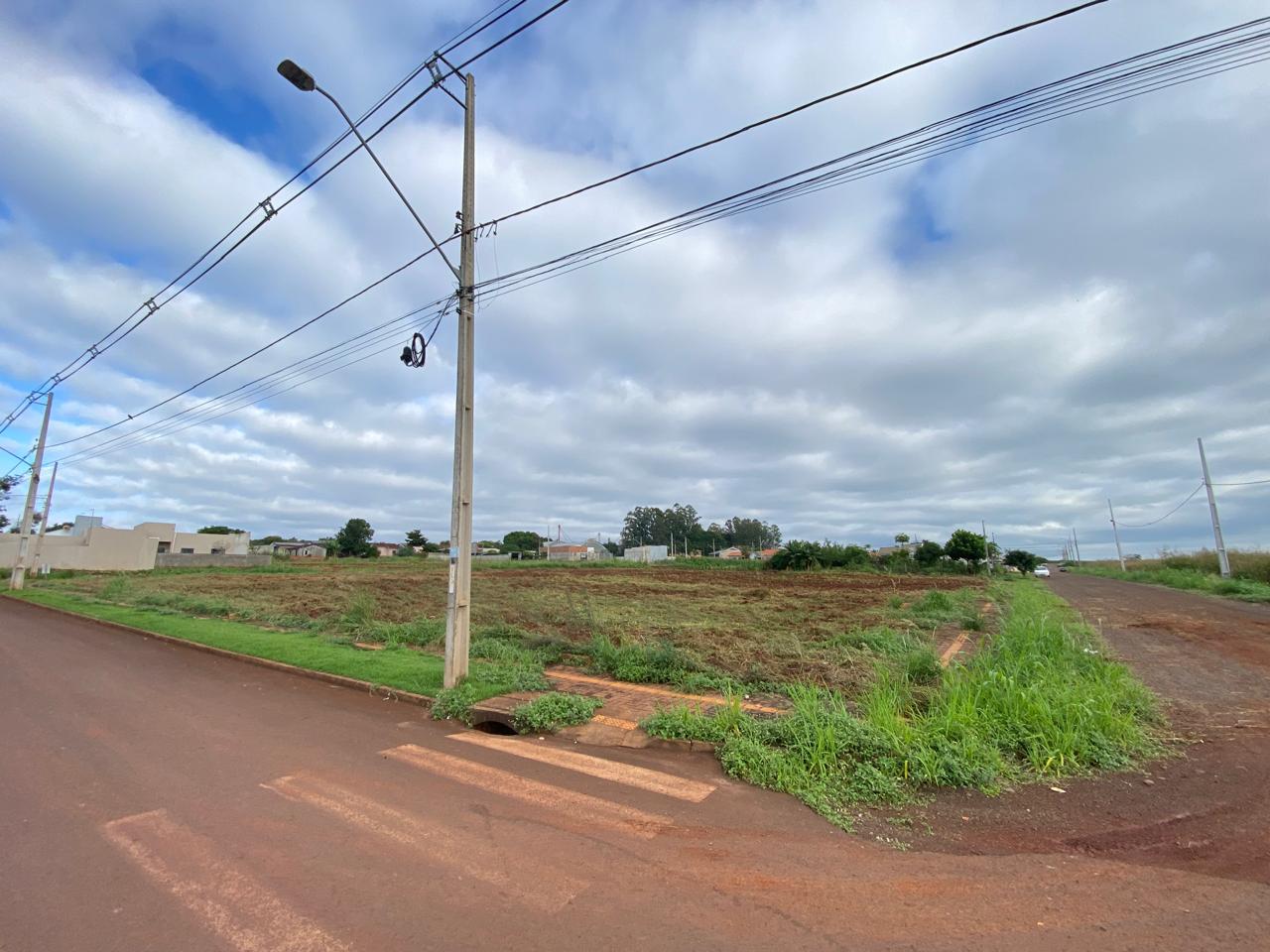 Lotes em Itaipulândia