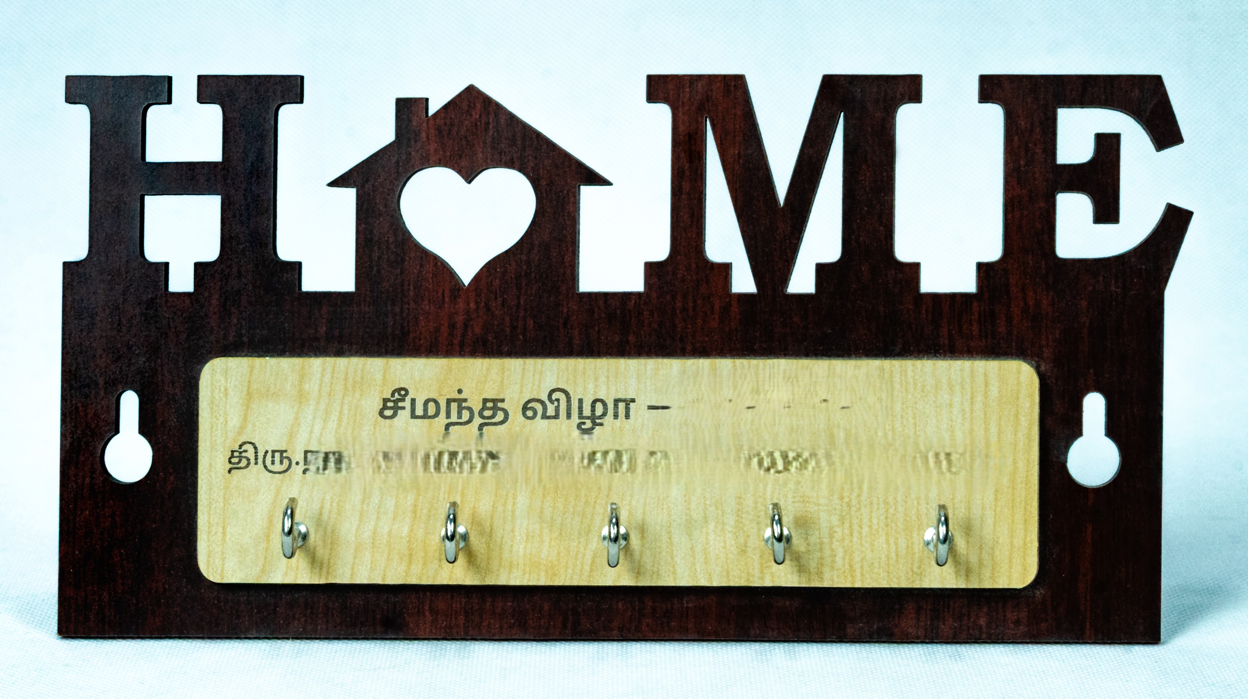 Wall-mounted key holder