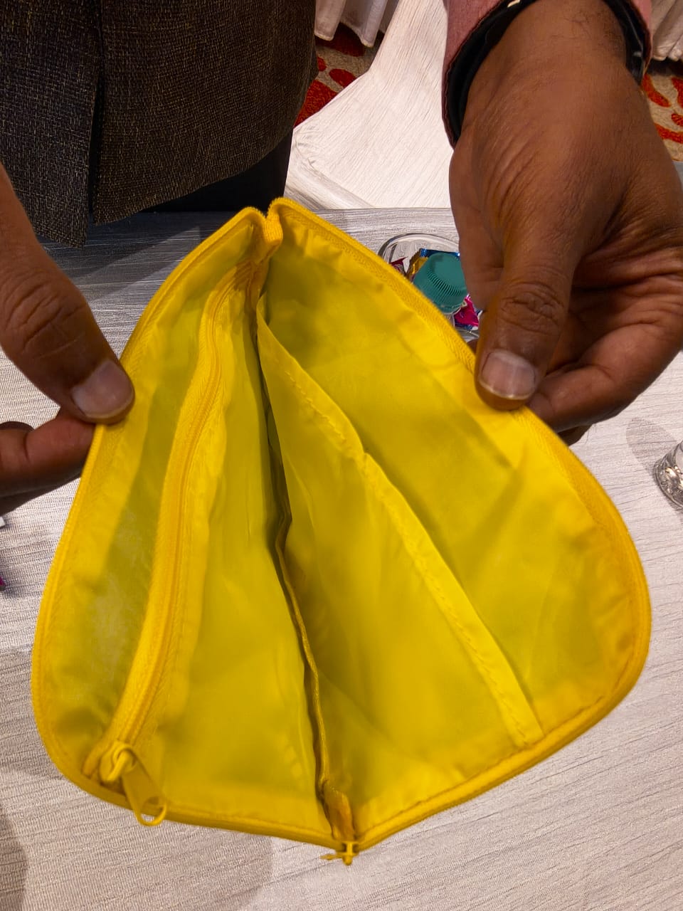 Green Leaf Patterned Fabric Pouch