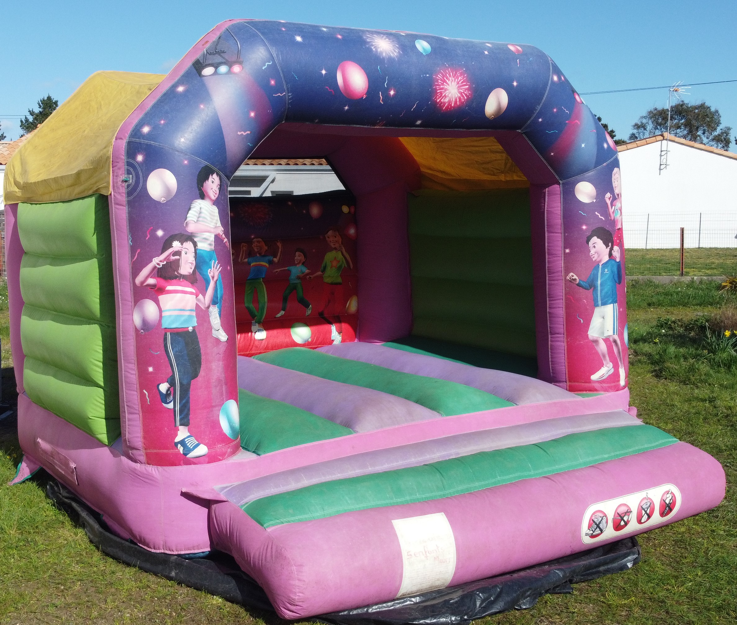 Structure gonflable pour enfants