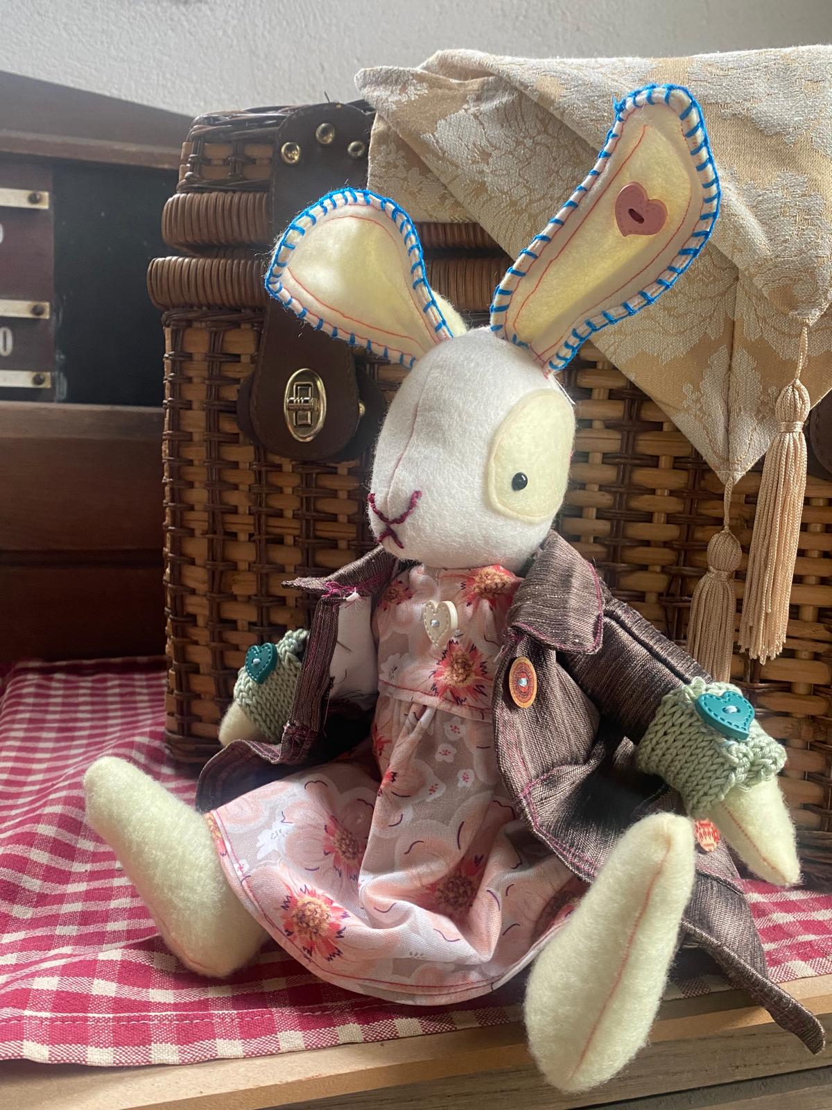 Custom Critter, Rabbit, Medium