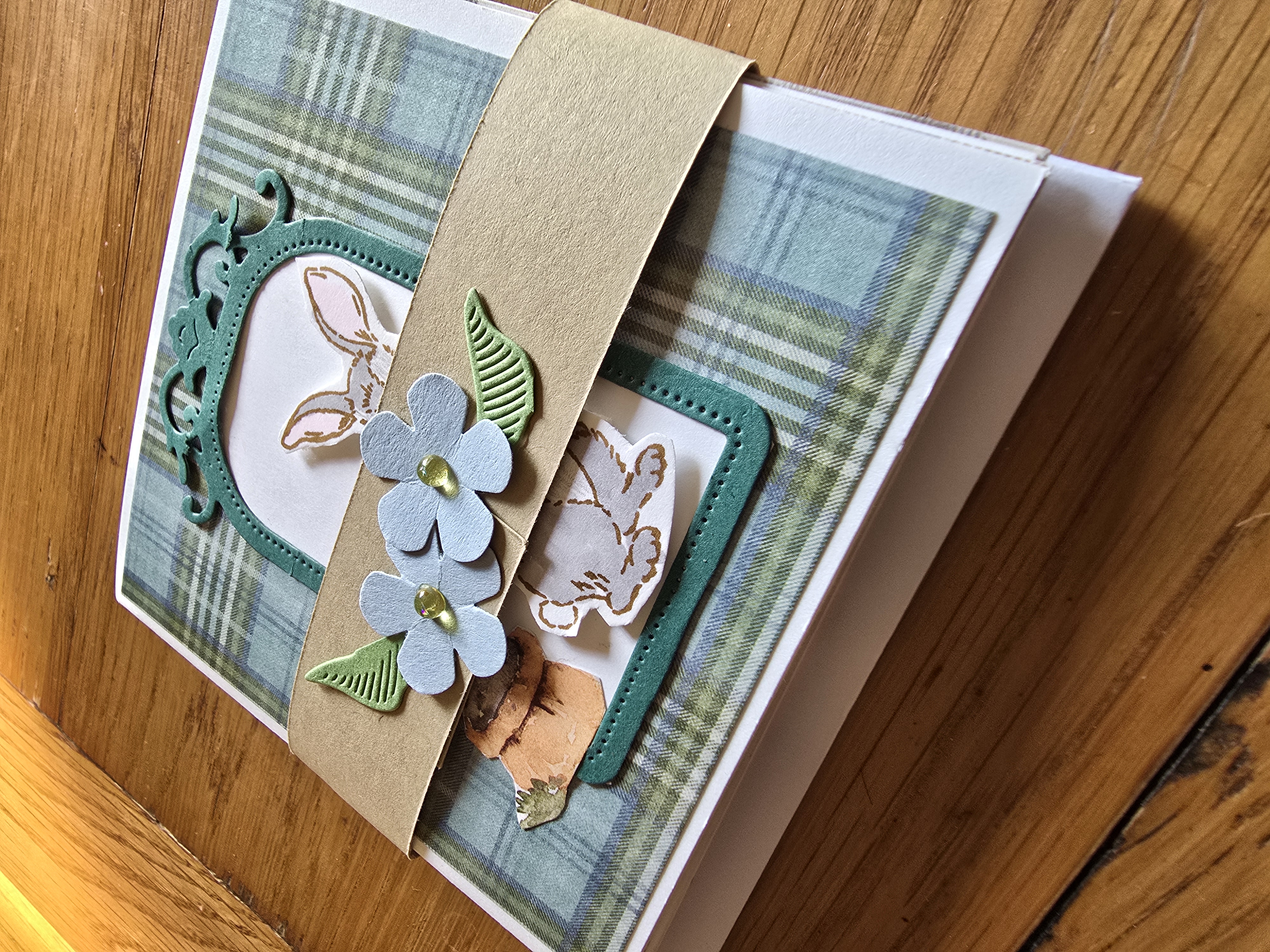 Pack of 4 hand made greetings cards and envelopes