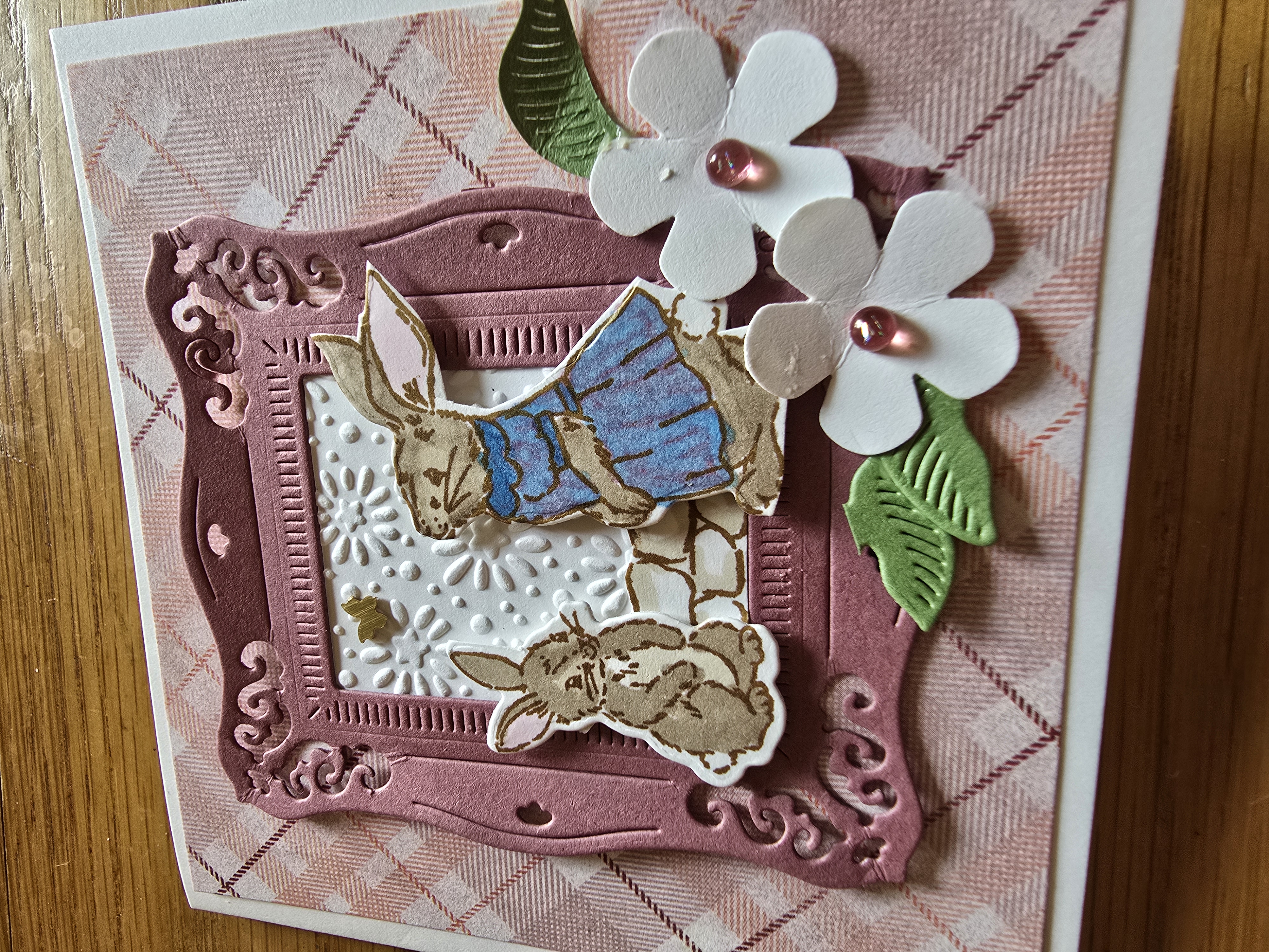 Pack of 4 hand made greetings cards and envelopes