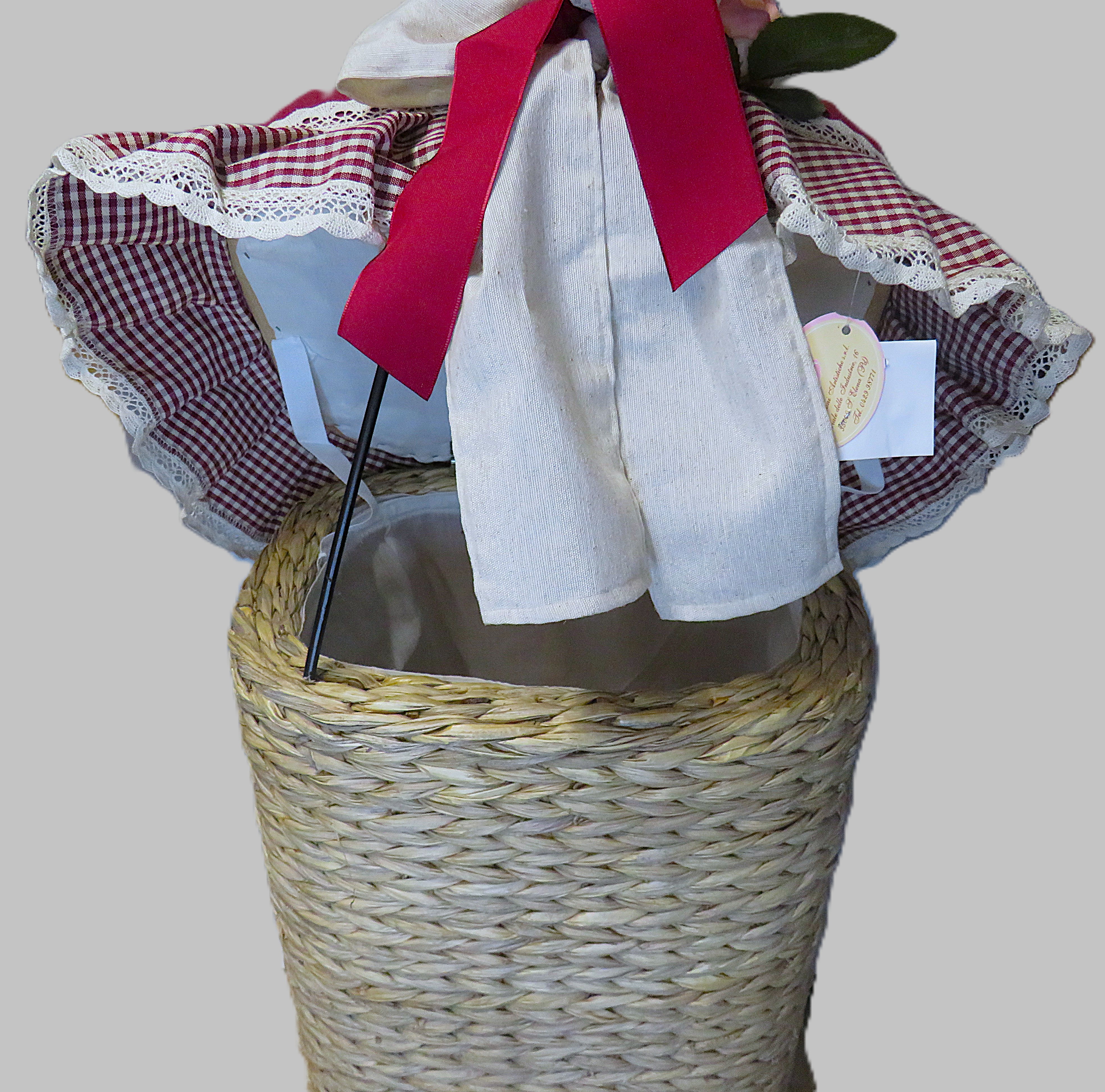 Baule rosso in vimini (piccolo)