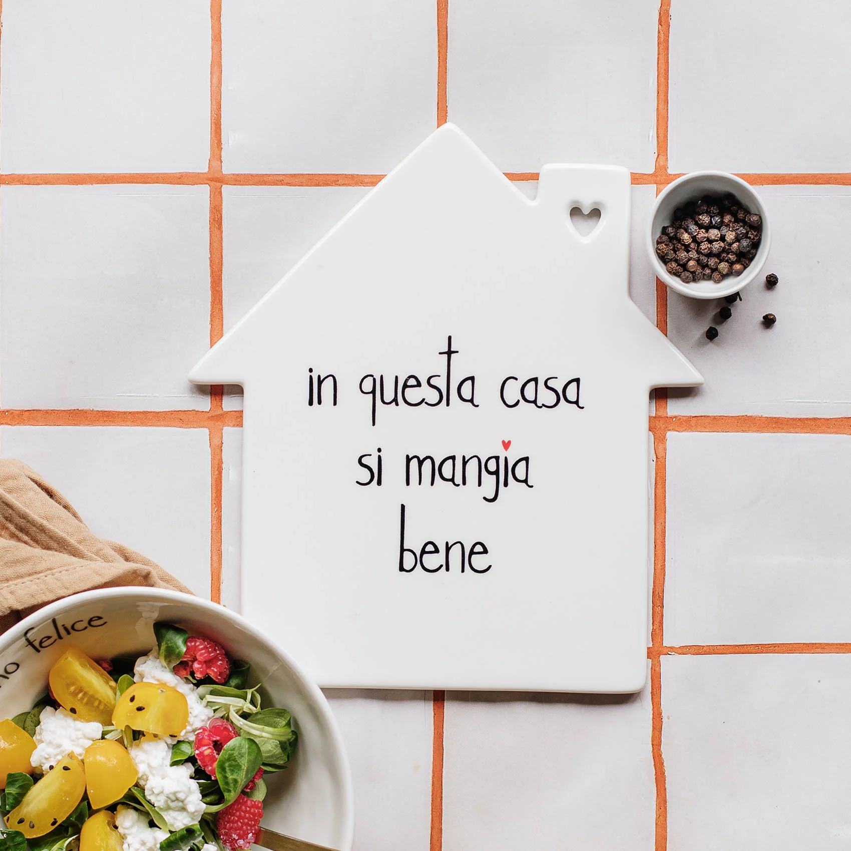 Sottopentola casa in ceramica "In questa casa si mangia bene"