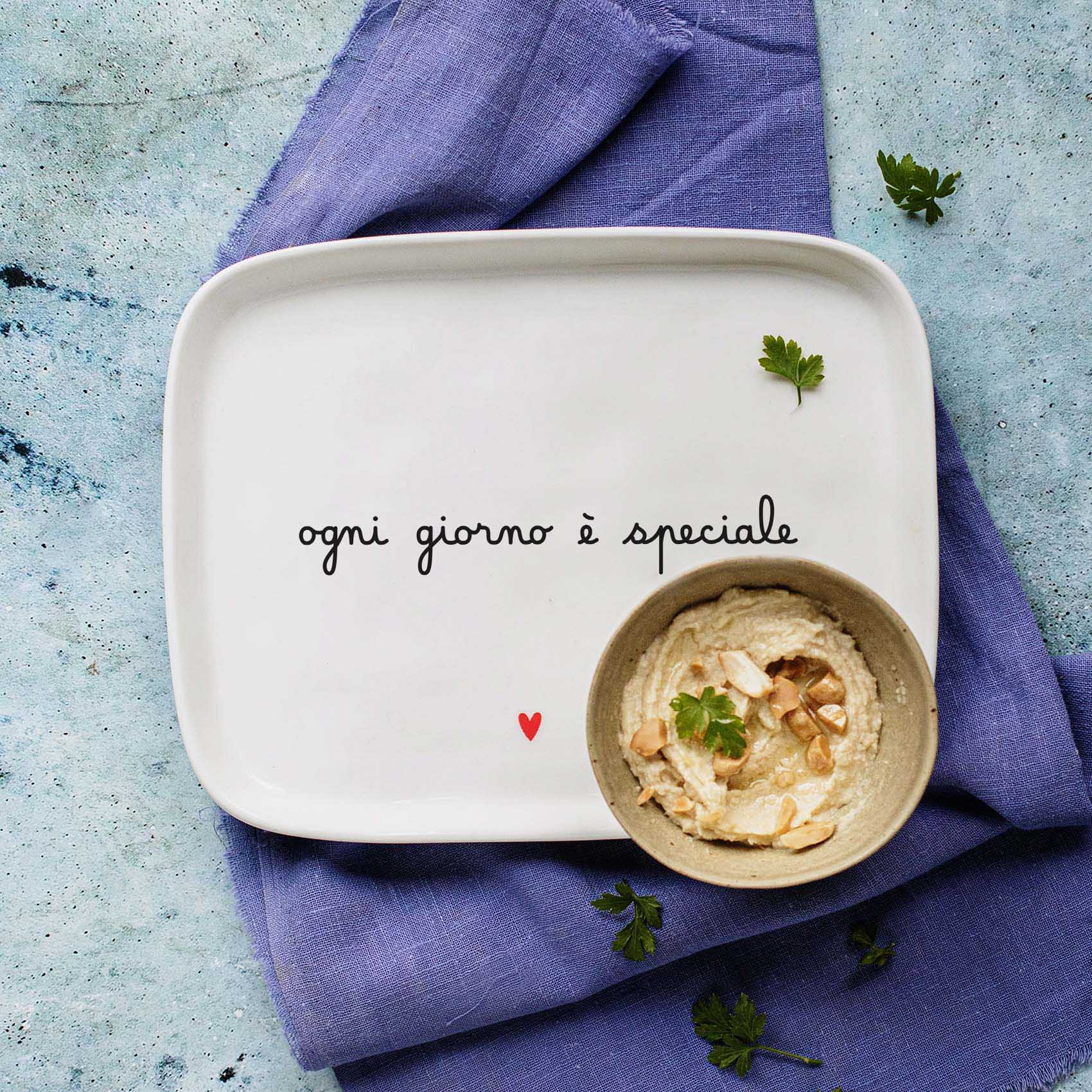 Piatto rettangolare ceramica "Ogni giorno è speciale"