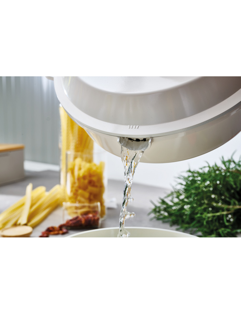 Pandora tutto fare10 in 1 in alluminio con rivestimento in ceramica antiaderente della Brandani 