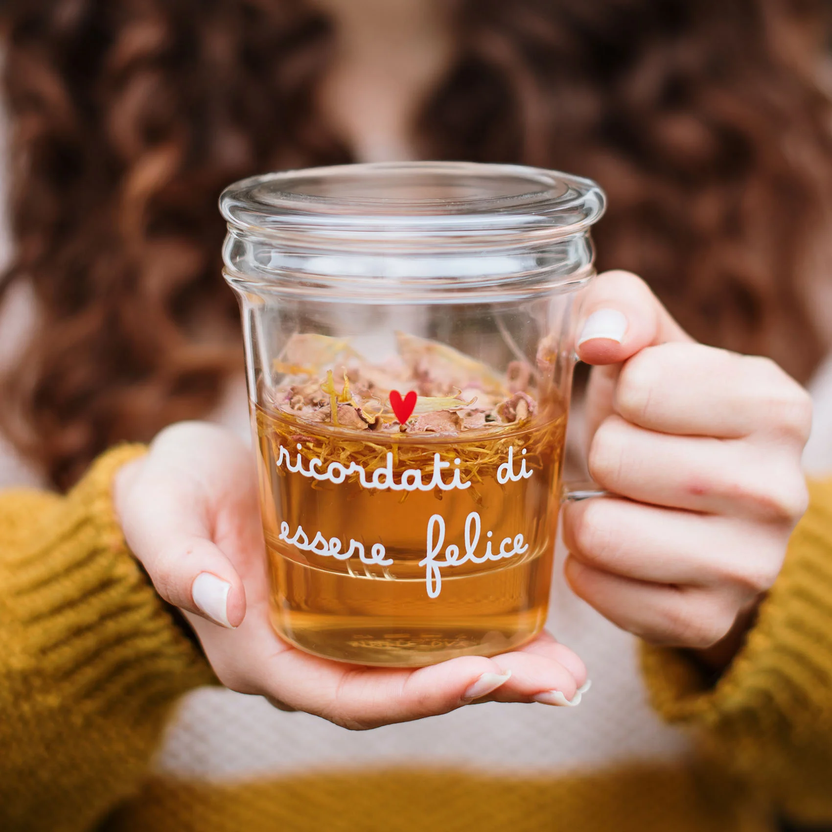 Mug vetro con infusore "Ricordati di essere felice"