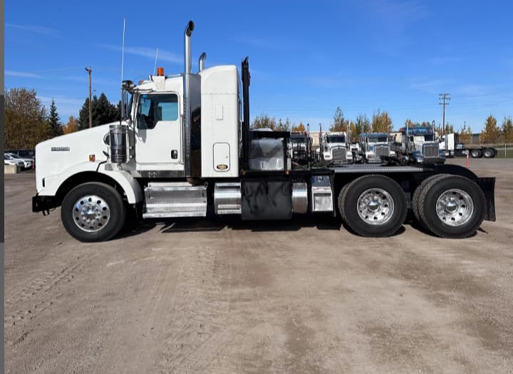 KENWORTH T800 2015