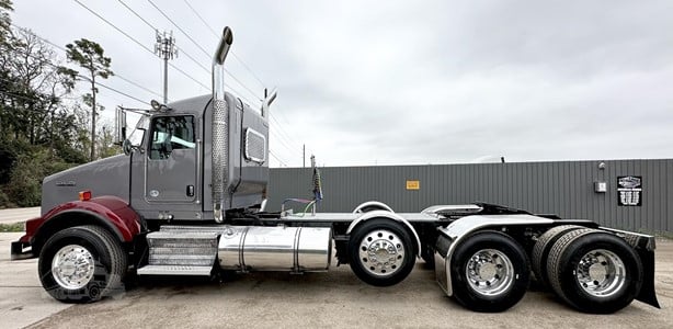 KENWORTH T800 2015