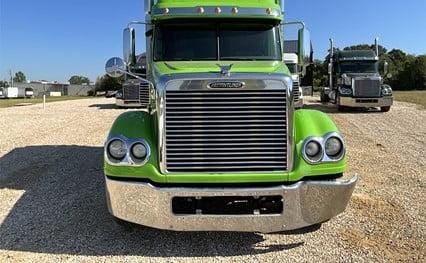 FREIGHTLINER CORONADO 2016 Motor detroit Serie 60  Transmisión manual 13 velocidades  546.000 millas