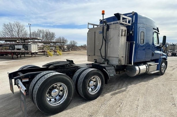 2018 FREIGHTLINER CASCADIA 125