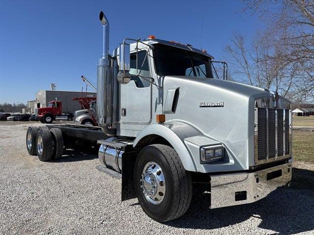 2001 KENWORTH T800