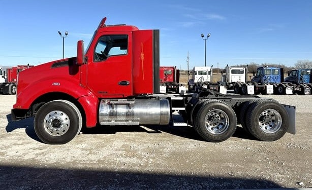2015 KENWORTH T800