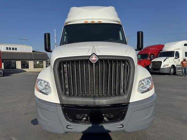 2021 INTERNATIONAL LT