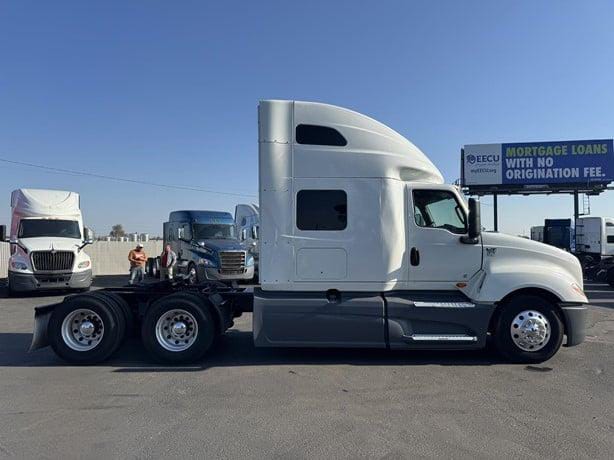 2021 INTERNATIONAL LT