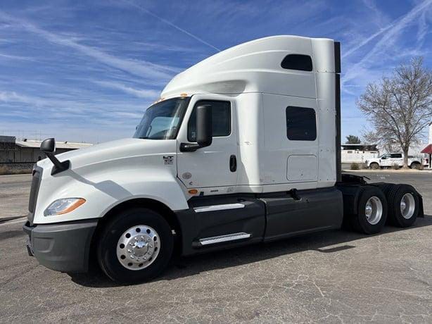 2021 INTERNATIONAL LT