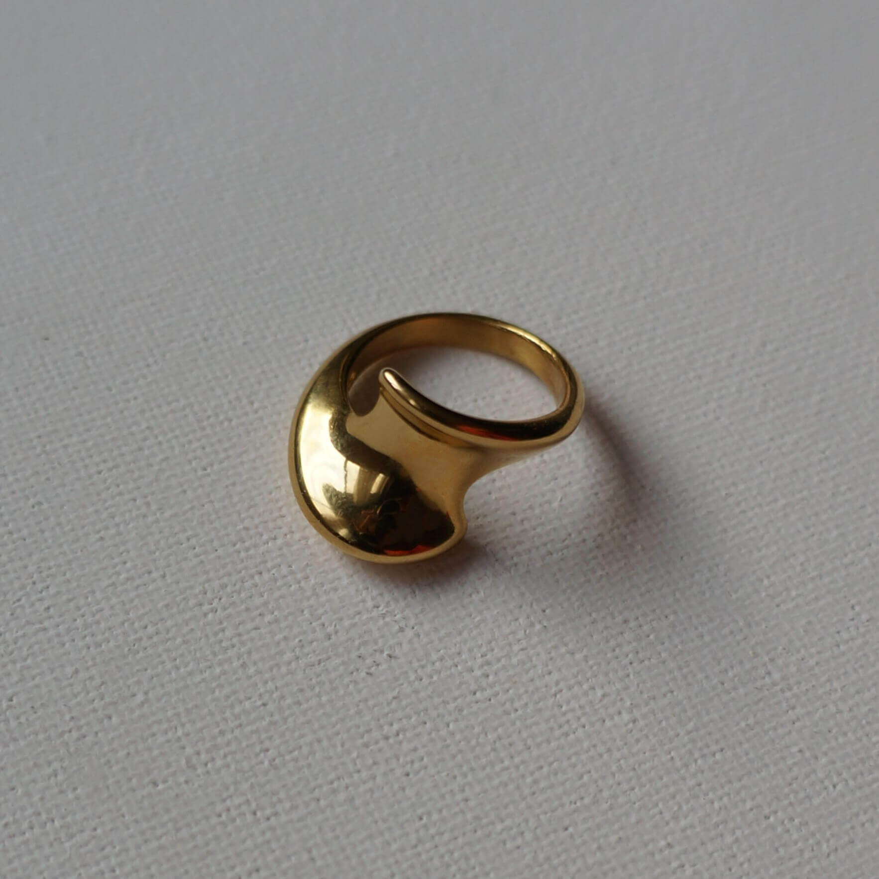 Cleo Ring 