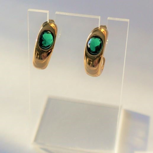 Esmeralda Hoops
