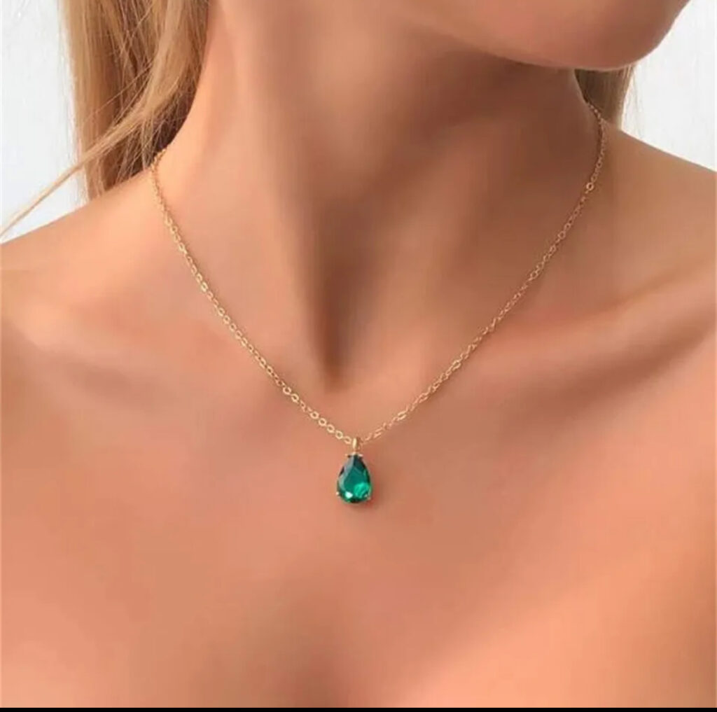 Elegant Teardrop Necklace Available in different colors