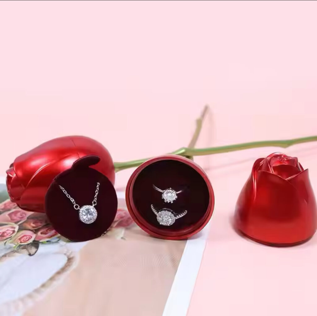Heart Pendant Necklace with Rose gift box