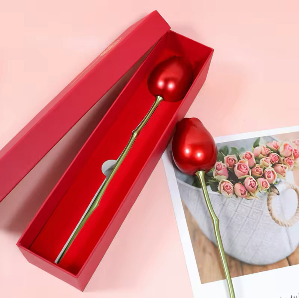 Heart Pendant Necklace with Rose gift box