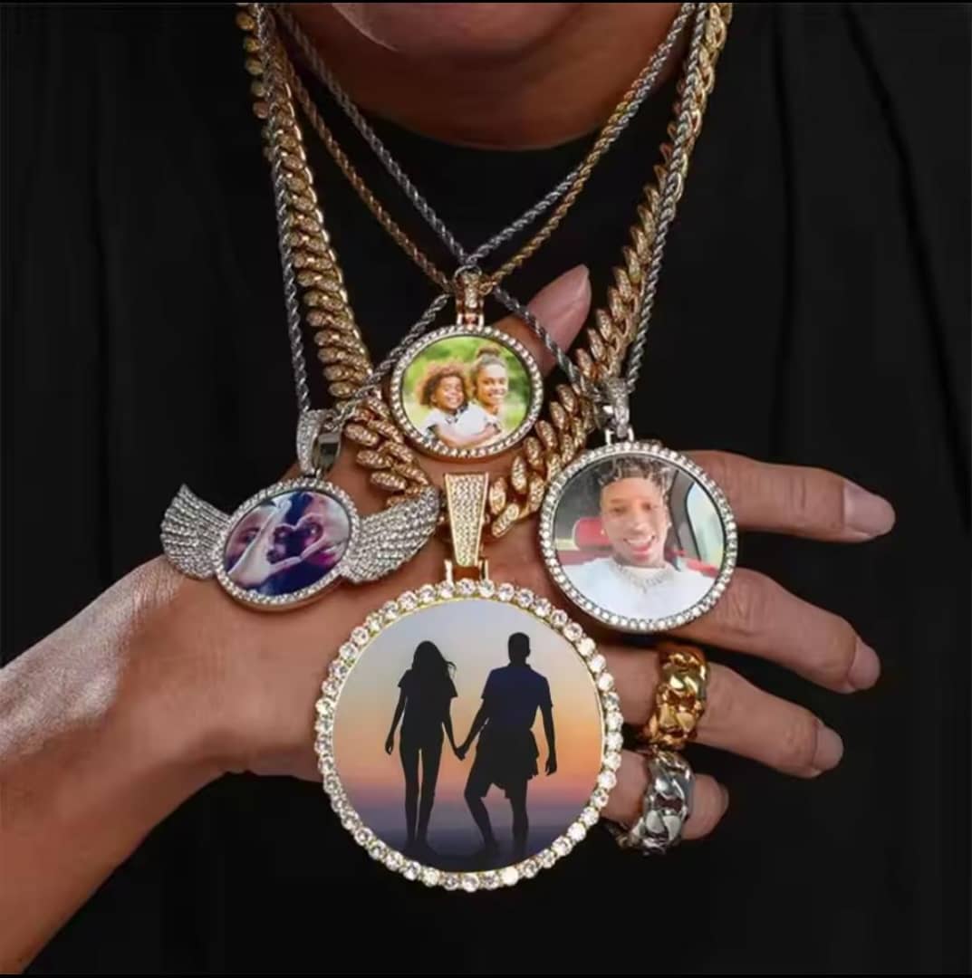Customizable Necklace (can dm on whatsapp for more customization tips)