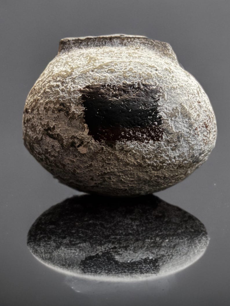 The Silent Impact – A Wabi-Sabi Expression of Emotion